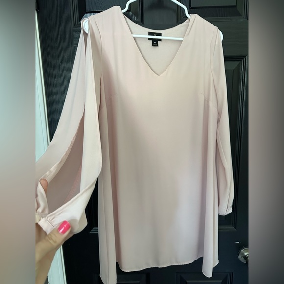 Dresses & Skirts - Like New Open Sleeve Worthington Dress